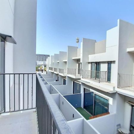 Mag Eye - Spacious Two Bedroom Townhouse Dubai Exterior photo